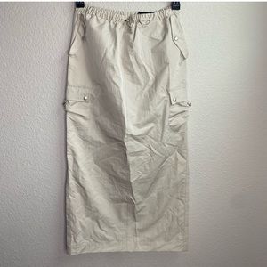 Blank NYC high rise cream cargo skirt